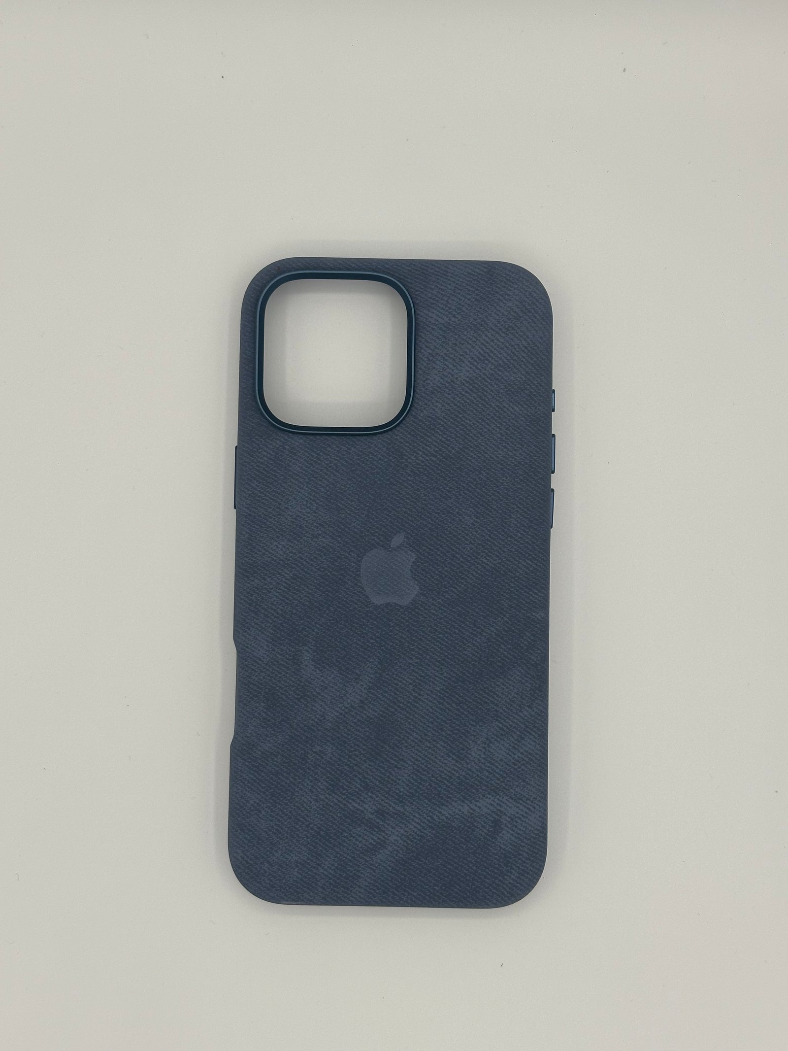 ANTICHOC ALCANTARA ORIGINAL IPHONE 16 PRO MAX